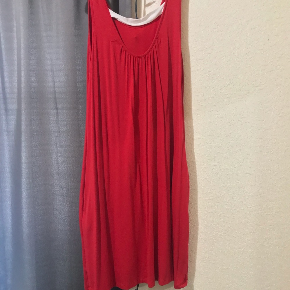 SIMPLE RED DRESS ❤️ - Picture 3 of 3